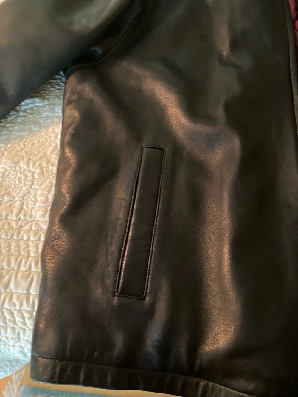 Roundtree & Yorke Black Leather Zip-Front Bomber